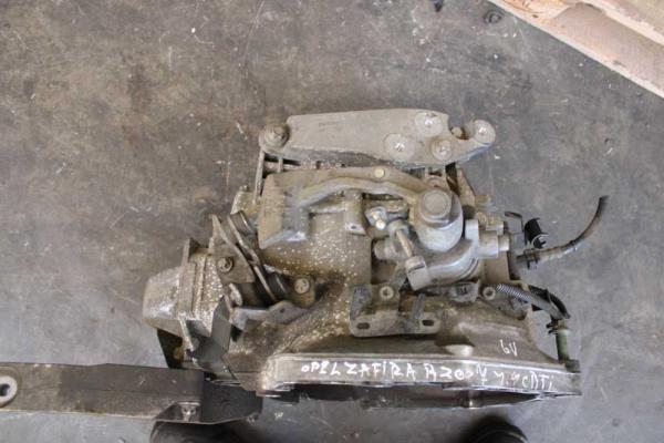 BOITE DE VITESSE MANUEL OPEL ZAFIRA B 1.9CDTI ( 6VITESSES ) - Vue 3